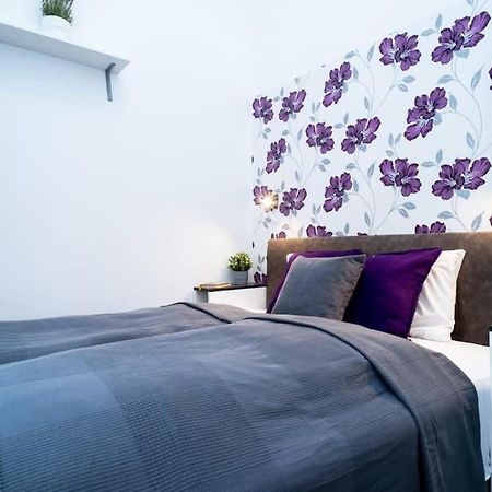 Modern Intimate Studio In The Center Budapest Exterior photo